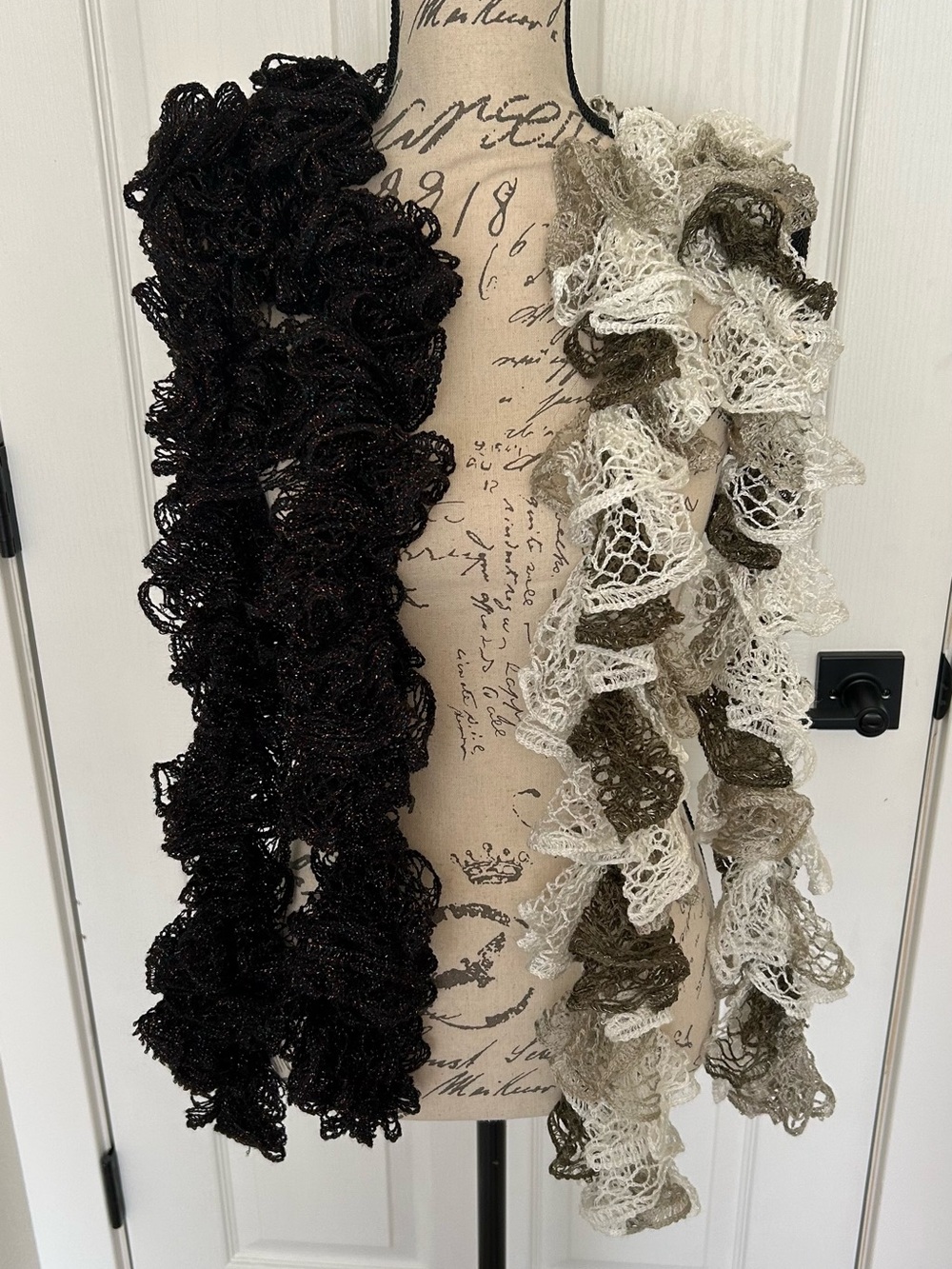 Decorative Ruffled Yarn Scarves in Black and Cream-Tan